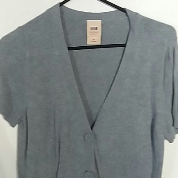 M Faded Glory Gray Short Sleeve Sweater - Picture 2 of 4